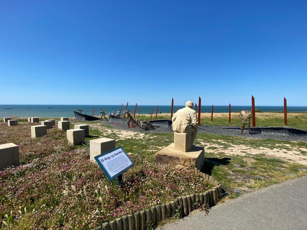 La Lumineuz Au Coeur Des Plages Du Debarquement Creully sur Seulles Exteriör bild